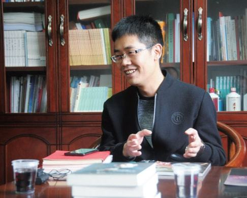 茅臺鎮酒業的現狀與未來——訪仁懷市文聯主席、酒業協會副秘書長周山榮先生